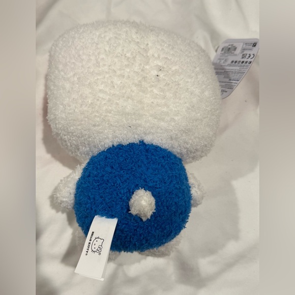 Hello Kitty Fuzzy Plush - Picture 2 of 3